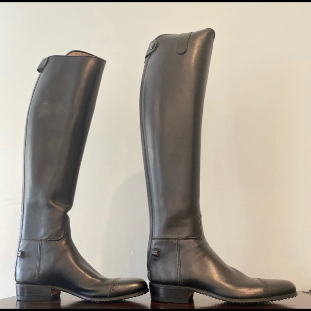 Ladies Riding Boots - Picture 2 of 6